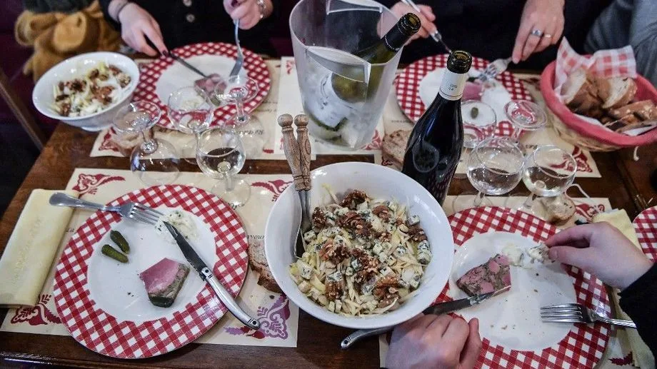 Des horaires de repas irréguliers augmentent les risques cardiovasculaires chez les hommes, selon une étude