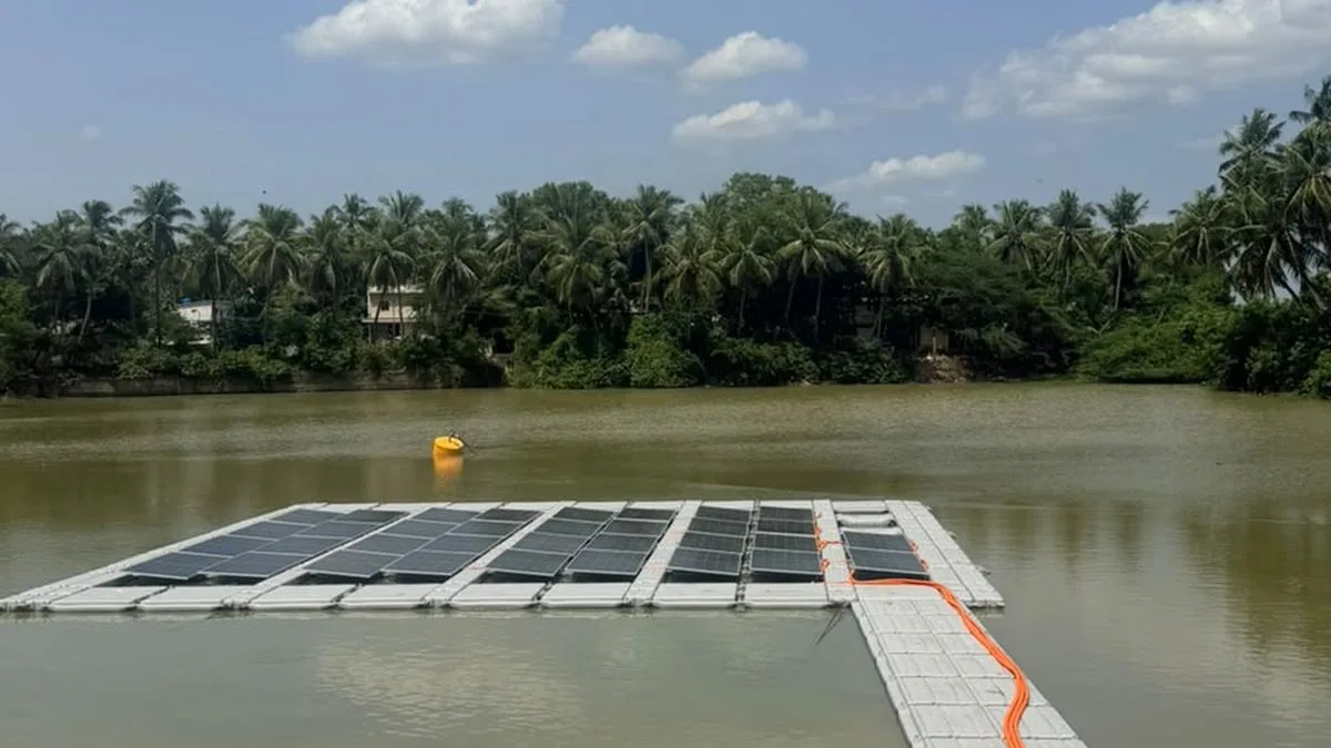 IIT-M alumni join hands to launch floating solar pump at Vishnupuram pond to help farmers