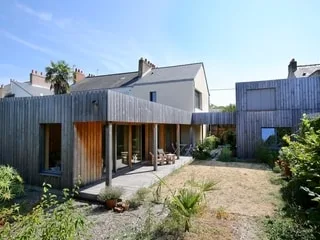 Reportage. Une maison double autour d’un patio en Loire-Atlantique
