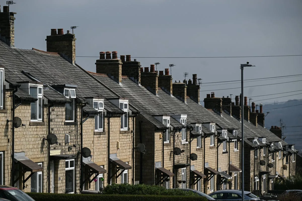 UK house prices jump by thousands in October as market faces mortgage squeeze