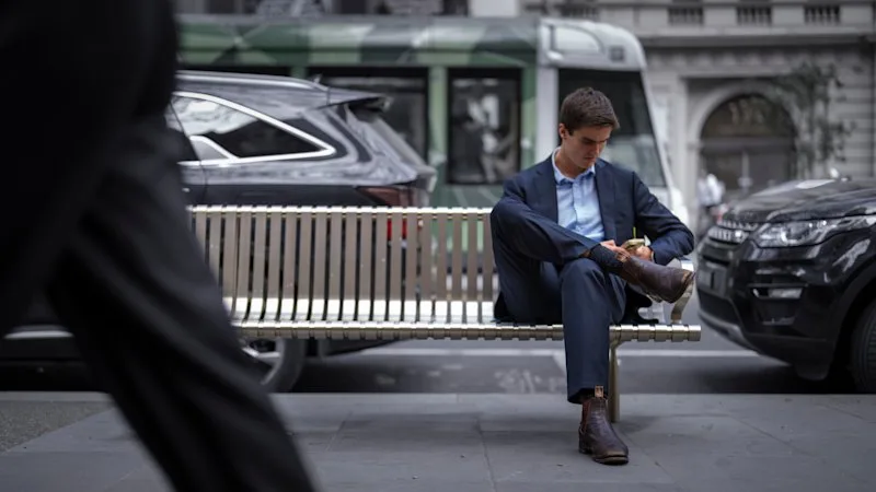 RBA on notice to hold off on rate rises as jobless rate hits 5-year high