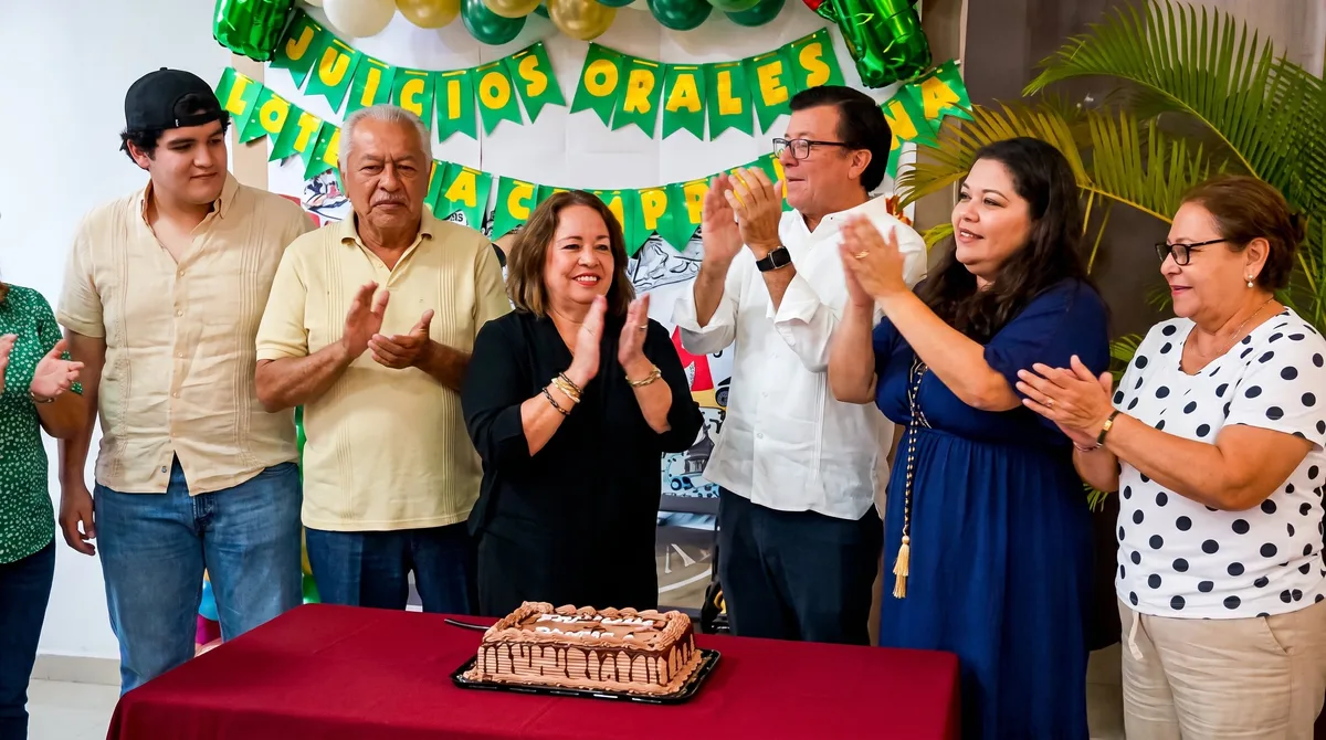 Magistrado de Campeche usa instalaciones del Poder Judicial para la fiesta de su madre