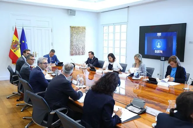 La crisis en Ceuta deja a Sánchez solo ante sus socios, con un Gobierno dividido y el PSOE de perfil