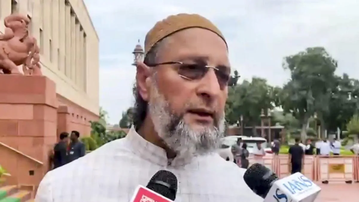 Fish market and beef export: Owaisi’s on BJP’s double standards