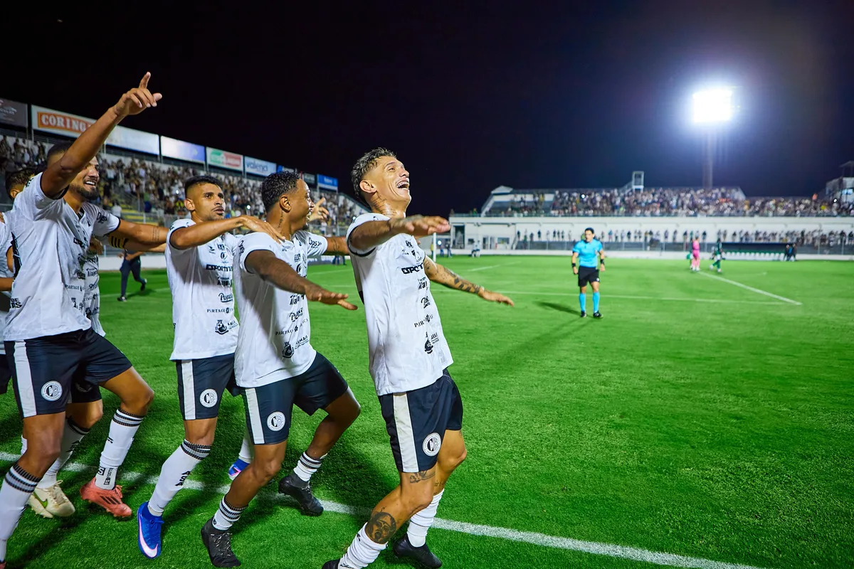 ASA paga a outra metade do "bicho" milionário pelo acesso