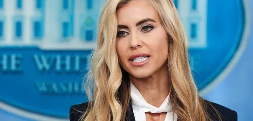 Katie Zacharia beendet ersten Auftritt als neue Sprecherin von Donald Trump nach wenigen Minuten