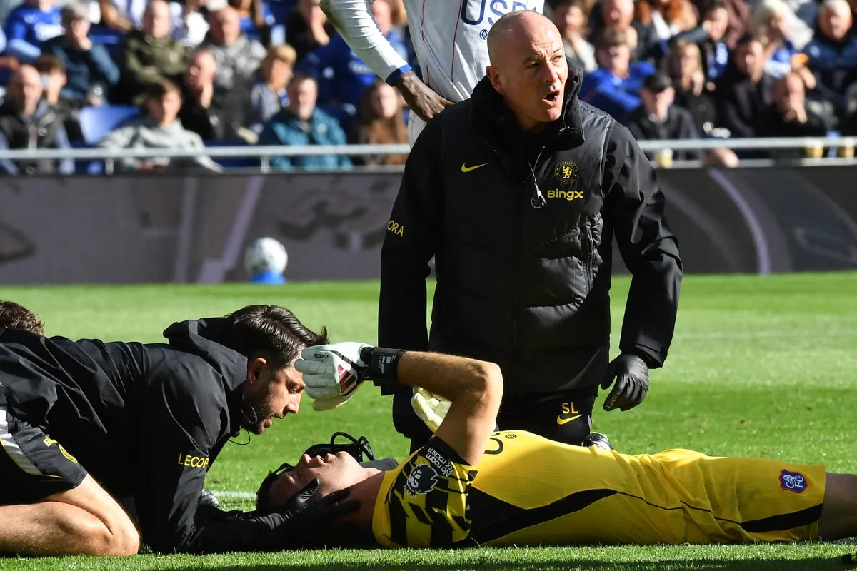 Emi Martinez: Chelsea goalkeeper rushed to hospital after horror collision in Everton clash