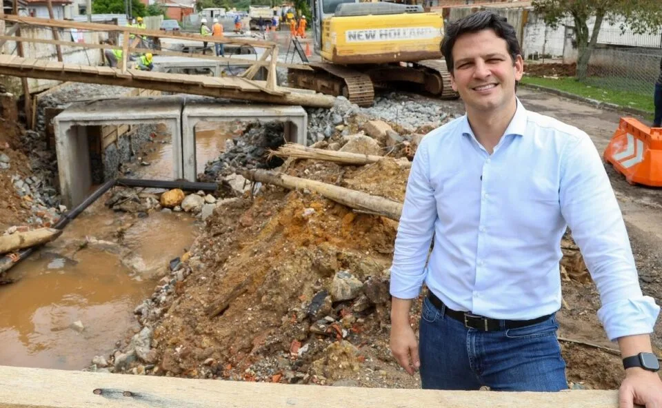 Paraná Pesquisas mede como os curitibanos avaliam a gestão Eduardo Pimentel; veja os números