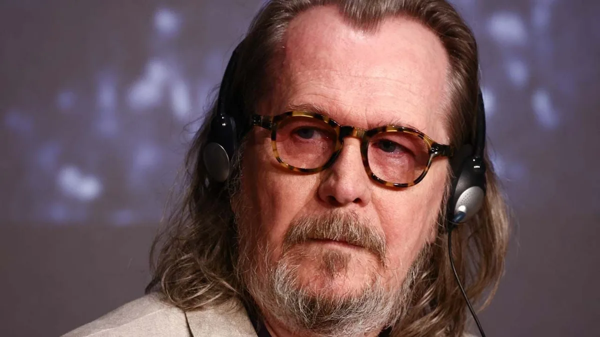 "Est-ce que je le referais aujourd'hui ? Non !" : ce rôle gênant que Gary Oldman a accepté pour payer ses factures