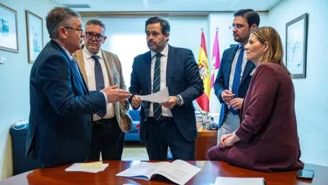 El PP acusa a Page de "exprimir" a los ciudadanos mientras cuatro de sus autonomías salen peor que Castilla-La Mancha