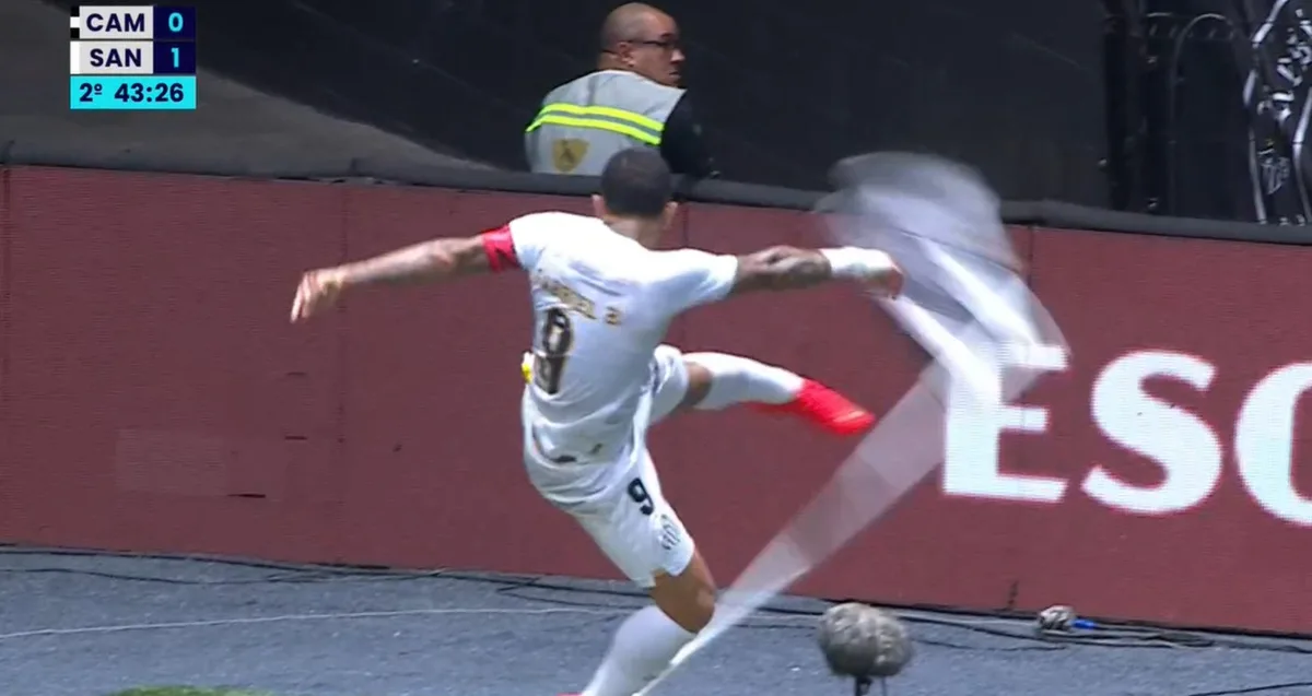Gabigol relembra título com Flamengo em resposta à provocação do Atlético-MG