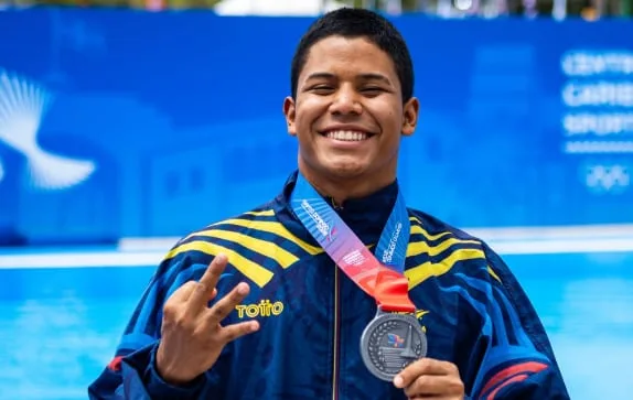 Luis Uribe, nadador colombiano, confesó que necesita ayuda psicológica para volver a competir, por las secuelas que le dejó el terremoto