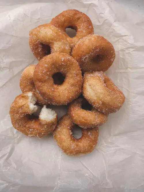 How to make soft cinnamon sugar doughnuts at home