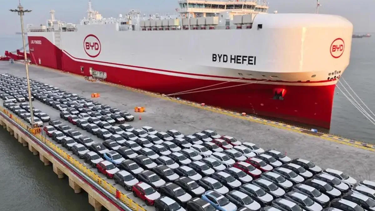 China warns its car brands against overseas price wars