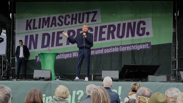 Wahl in Mecklenburg-Vorpommern: Ex-CDU-Politiker Michel Friedman wirbt für die Grünen