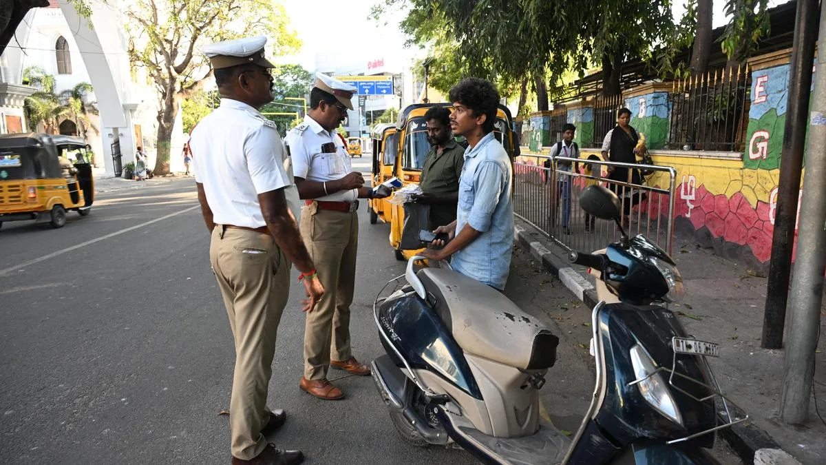 Traffic police to set up 15 centres for to help motorists clear pending e-challans