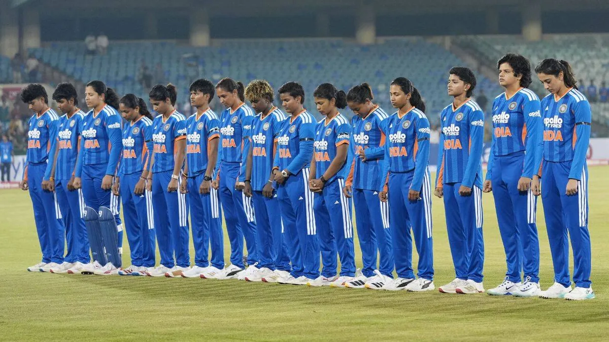Why are India, Zimbabwe players wearing black armbands during 1st T20I?