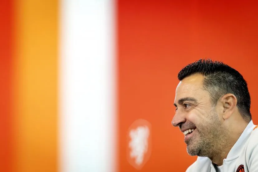 Conquérir, renouveler et gagner avec les Pays-Bas : le triple défi de Xavi en terre amie