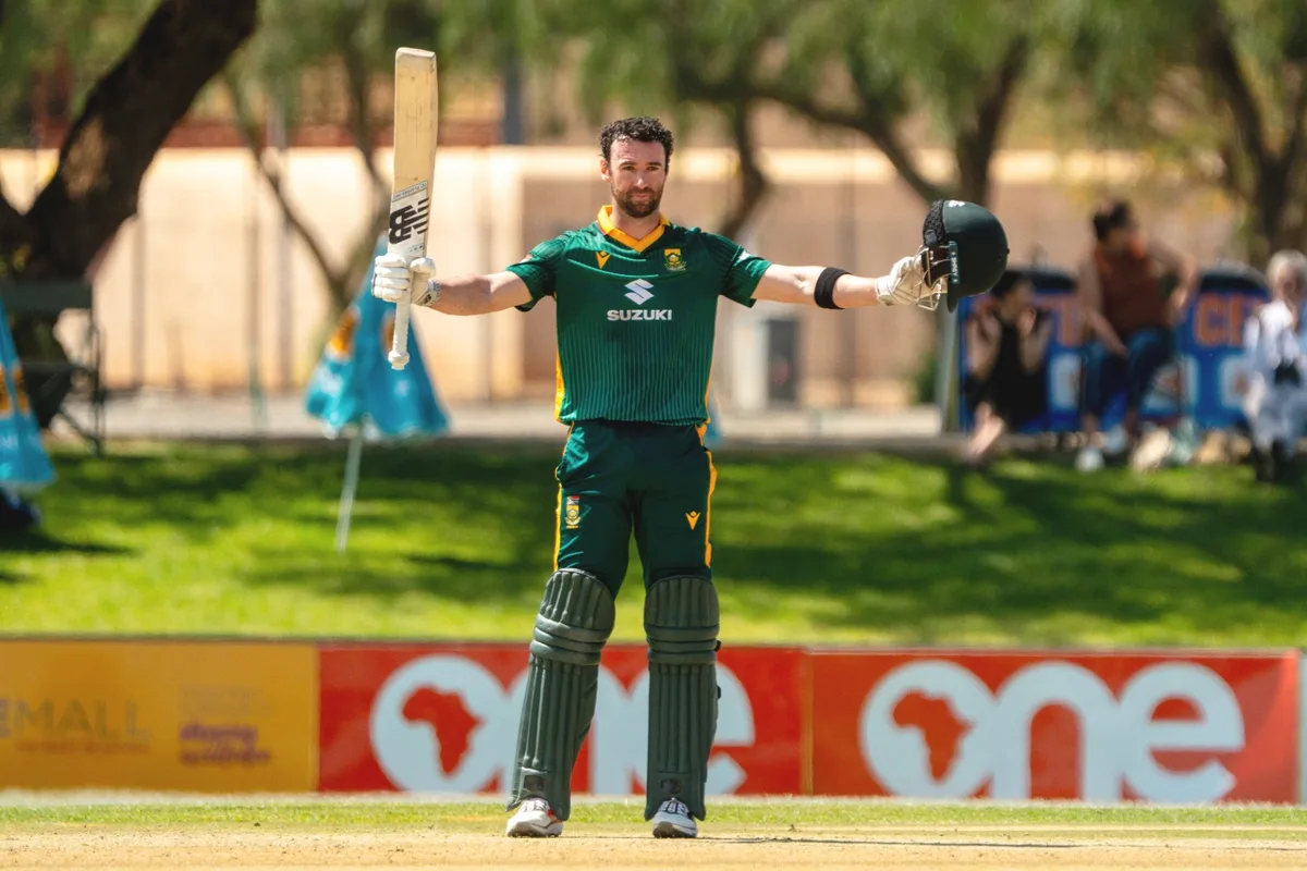 Esterhuizen maiden ODI ton, Duan Jansen four-for power South Africa to 2-0 lead