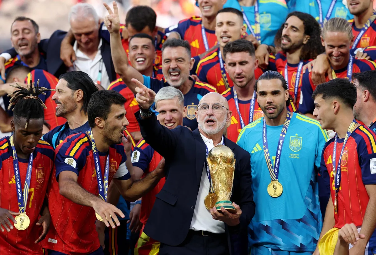 El DT de España recordó los incidentes tras la final del Mundial 2026: “Fuimos las víctimas y los perjudicados”