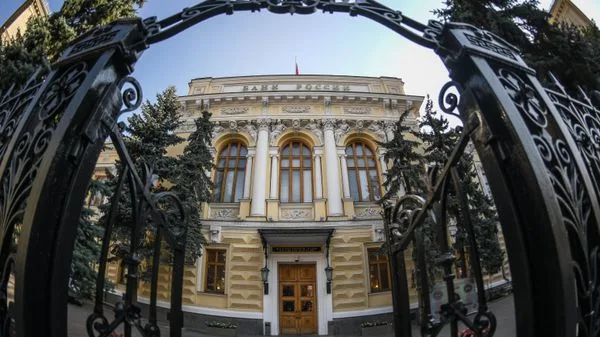 Физлица в сентябре сократили чистые покупки акций на 76% к августу