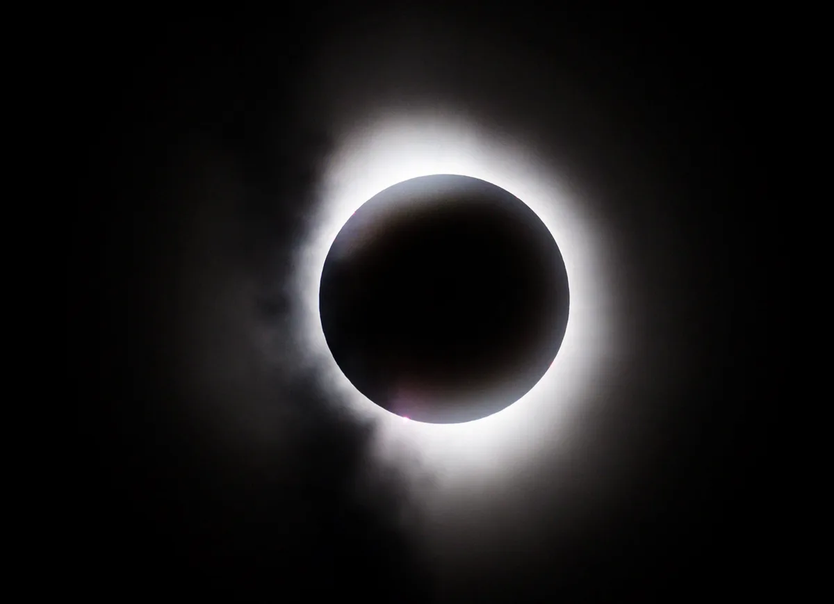 "C'est un bon stress test" : comment les réseaux électriques se préparent à l'éclipse solaire