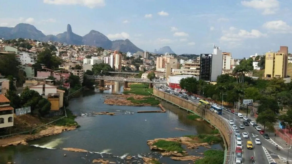 Adolescente é vítima de falso sequestro e família transfere dinheiro para criminosos em Cachoeiro