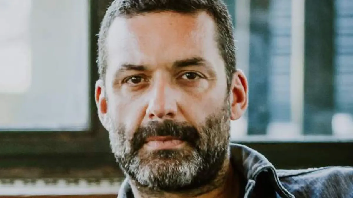 El músico Jaime Anglada, amigo de Felipe VI, retoma su carrera un año después de su grave atropello: "Me harás muy feliz..."