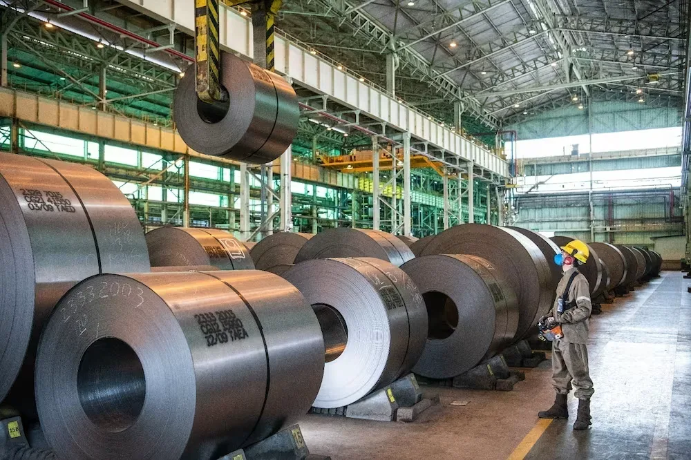 Lucro ajustado da Cemig cai para R$ 1,12 bi no 2º tri