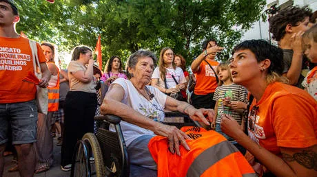Elderly Spanish housing protest icon dies after forced eviction