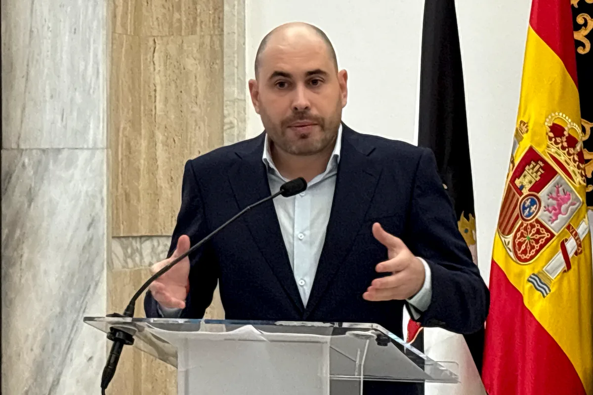 La juez de la Audiencia Nacional propone asumir la investigación del juzgado de Ceuta sobre la actuación del delegado del Gobierno