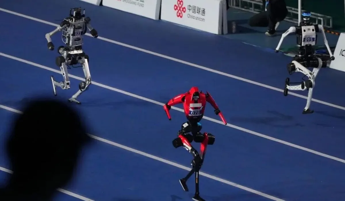Robô chinês corre 100 metros em menos de 9 segundos e supera tempo histórico de Usain Bolt; veja vídeo