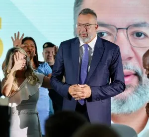 Deputado eleito Márcio Canella e ex-chefe da Polícia Civil do RJ são presos pela PF