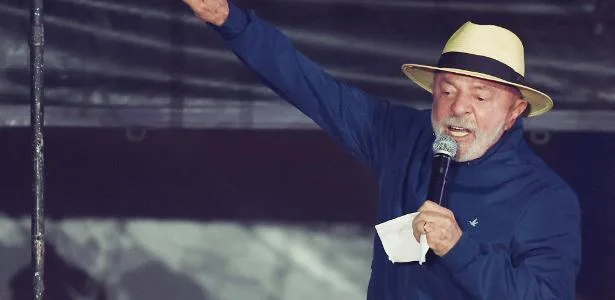 Lula inventa a campanha secreta