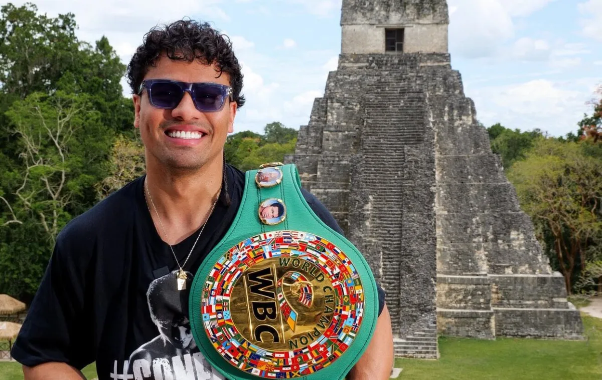 El guatemalteco Léster Martínez apunta a una pelea con Saúl Álvarez