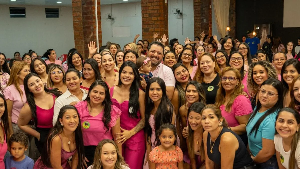 Ao lado de mulheres, João Marcos Luz defende tornozeleira para agressores e castração hormonal para estupradores