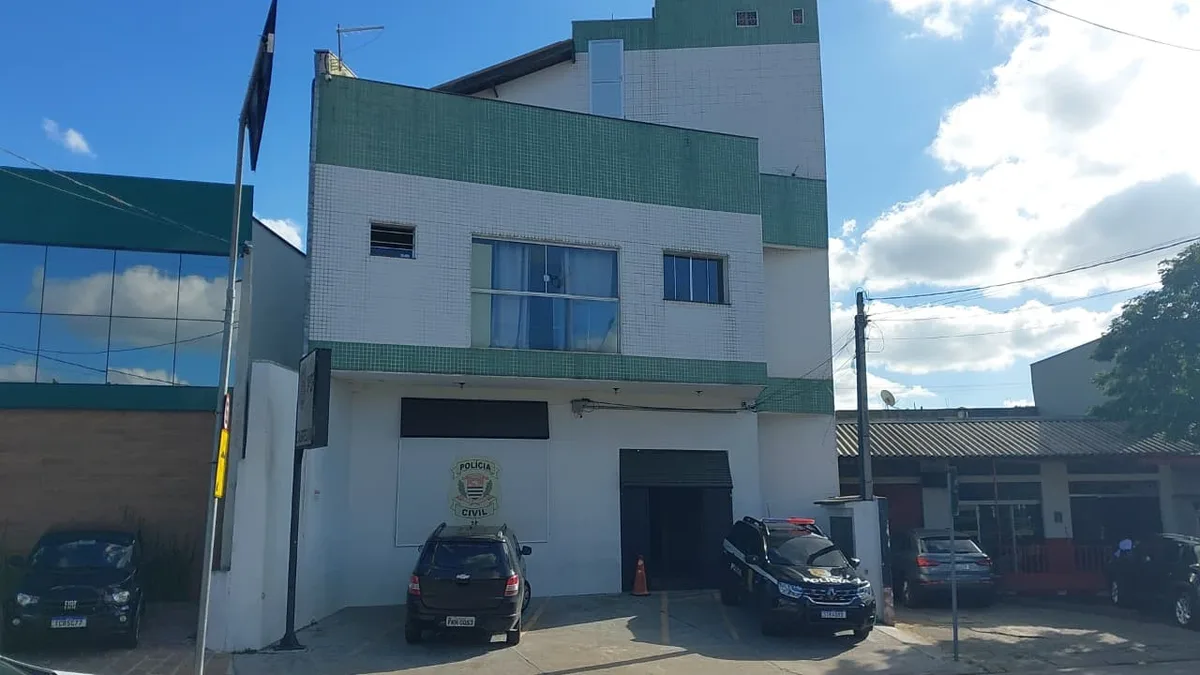 Homem é preso em flagrante suspeito de esfaquear a companheira em Cabreúva