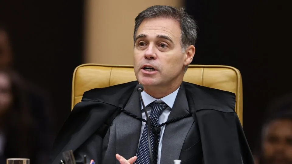 Mendonça diz que foi avisado de represálias por levar dados da PF ao STF