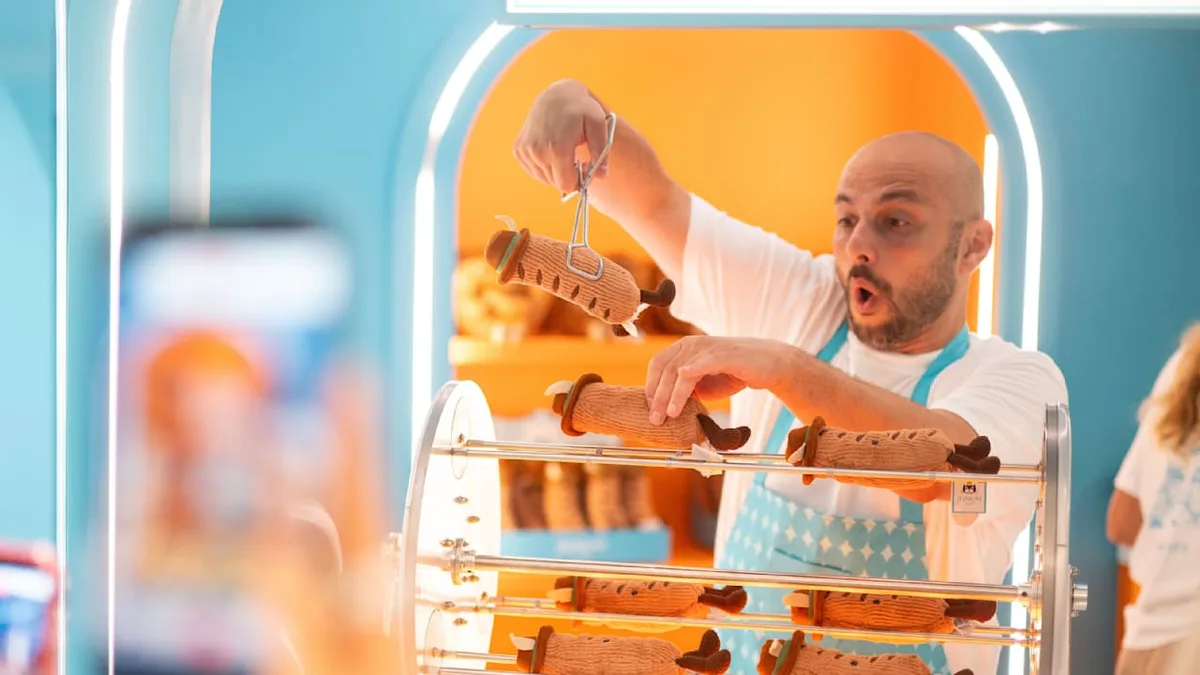 Hype um Jellycat-Stofftiere - 50 Euro für eine Bratwurst im KaDeWe