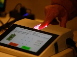 IA amplia escala das campanhas, mas não é atalho para vencer eleição, diz cientista