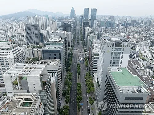 코스피 상반기 매출 2천조원…반도체 독주속 순이익 작년 4배로