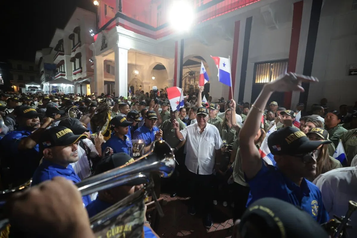 Mulino cancela las dianas presidenciales y evaluará si se mantienen los desfiles patrios en Panamá tras terremoto de 7.5
