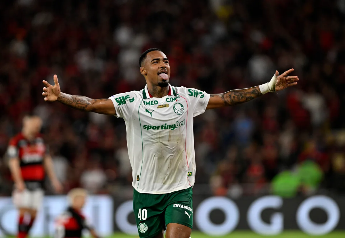 Palmeiras abre negociação com o Manchester City por Allan