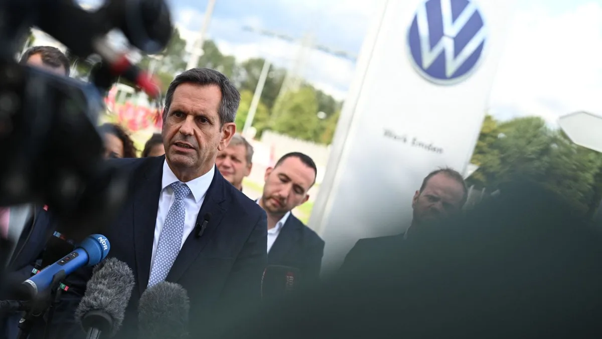 Standort auf der Kippe?: VW-Werk Emden: Ministerpräsident Lies setzt auf mehr E-Autos