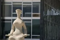 Ala do STF prevê mais embates de Mendonça com Polícia Federal e PGR