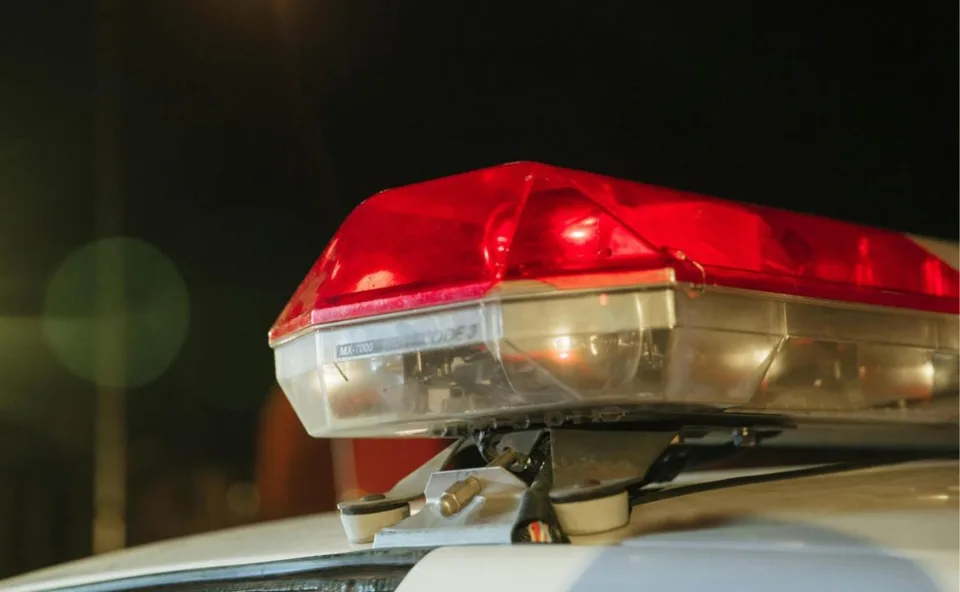 Homem é atropelado de forma intencional e morto com golpes de barra de ferro após suposto desentendimento
