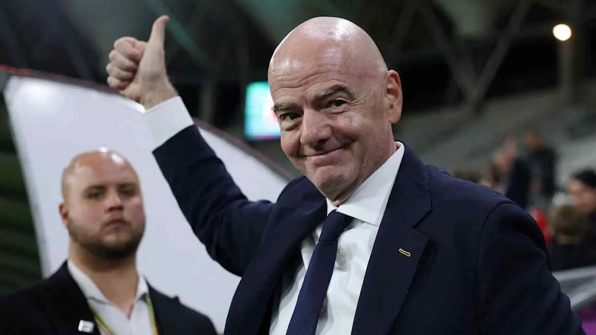 Fifa president Gianni Infantino apologises for failed investment plan
