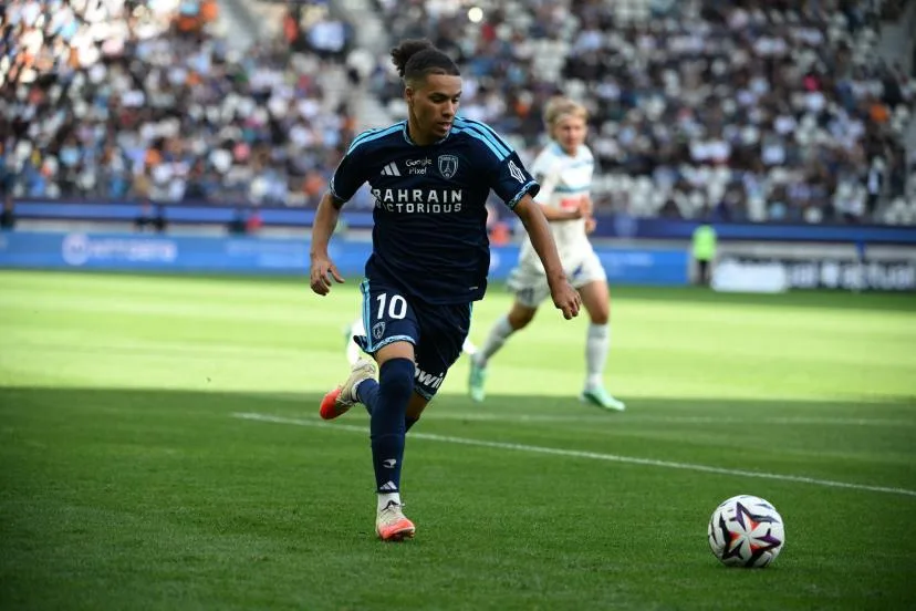 L'ouverture du score d'Ilan Kebbal (Paris FC) face à Strasbourg en vidéo
