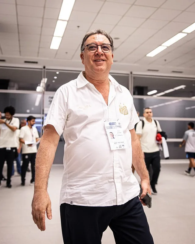 "Desqualificado": Teixeira rebate presidente do Cuiabá e diz que Santos também levou calotes