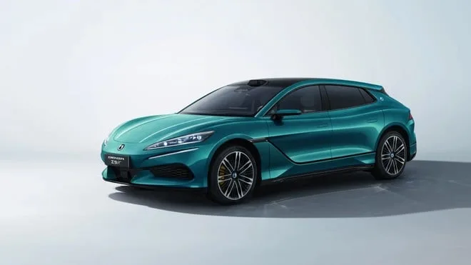 Denza anuncia carros elétricos Z9 GT e D9 com recarga rápida de 1500 kW no Brasil